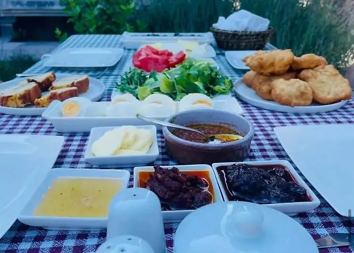 Rukiye Hanım Otel Ayvacik (Canakkale)